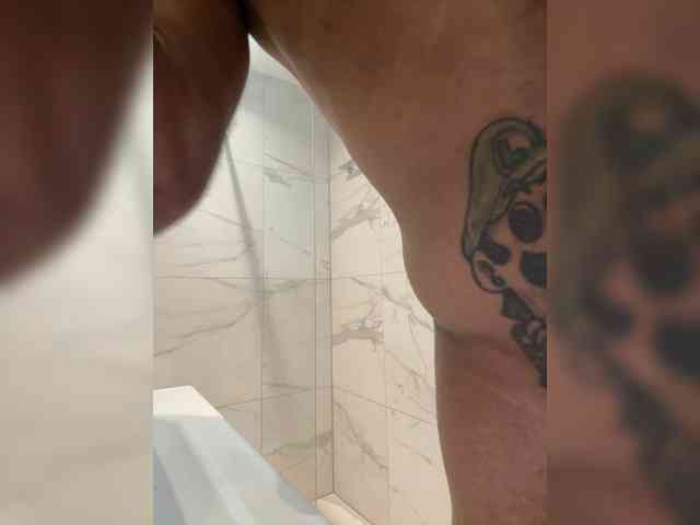 Hugecocklatino Sex Cam Show