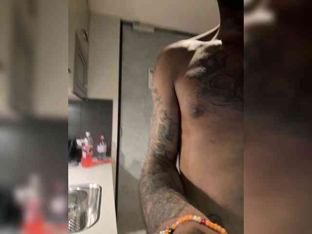 Hugecocklatino Sex Cam Show