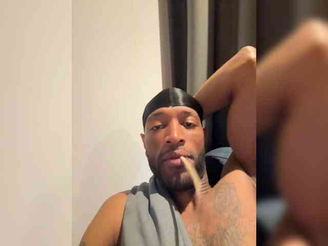 Hugecocklatino Sex Cam Show