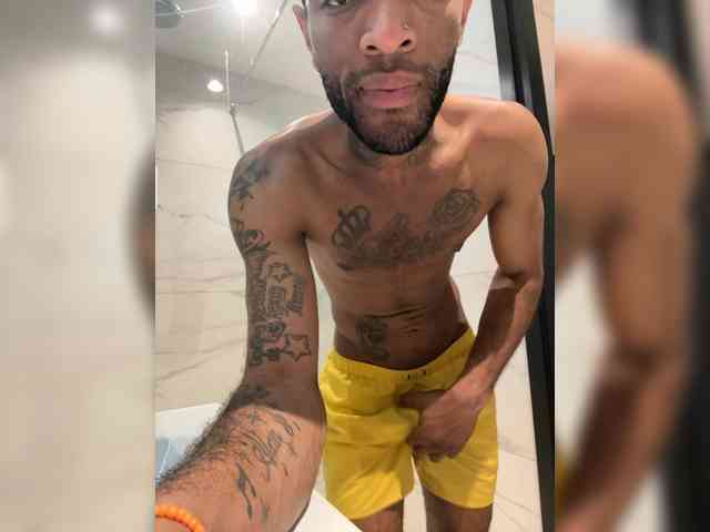 Hugecocklatino Sex Cam Show