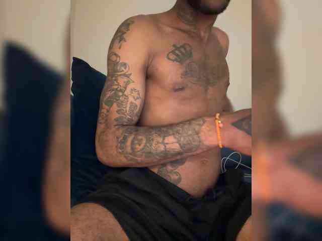 Hugecocklatino Sex Cam Show