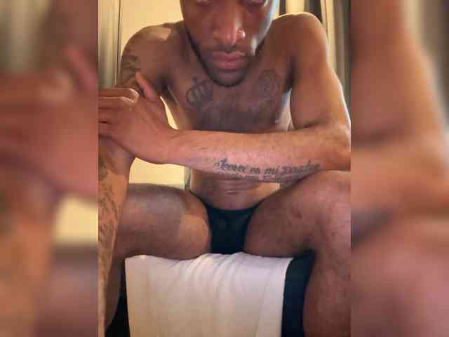 Hugecocklatino Sex Cam Show