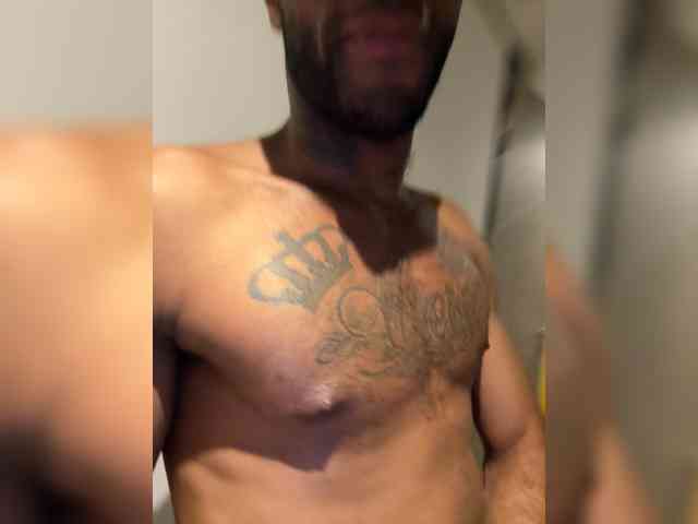 Hugecocklatino Sex Cam Show