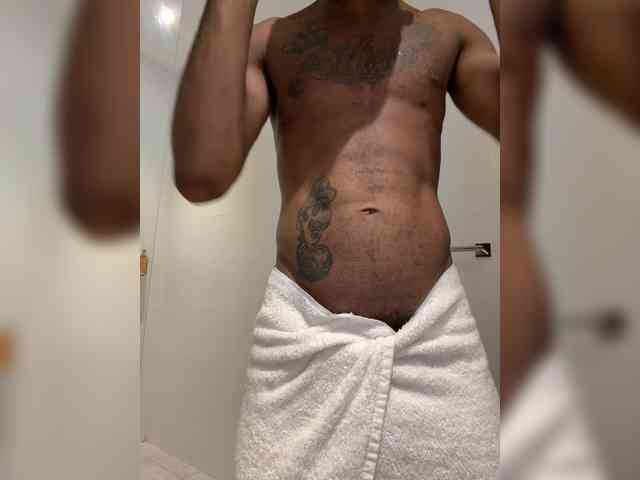 Hugecocklatino Sex Cam Show