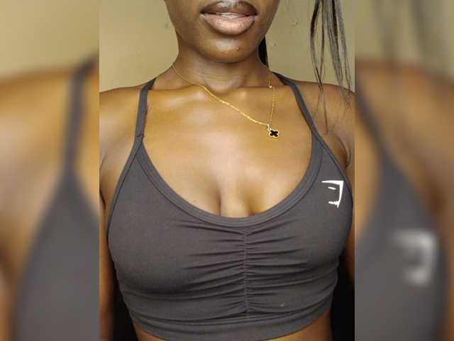 Jade008 live cam on BongaCams
