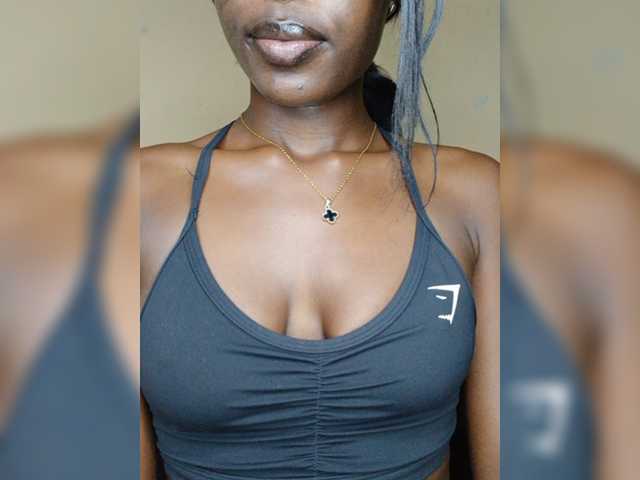 Jade008 live cam on BongaCams