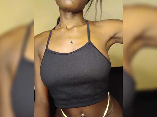 Jade008 live cam on BongaCams