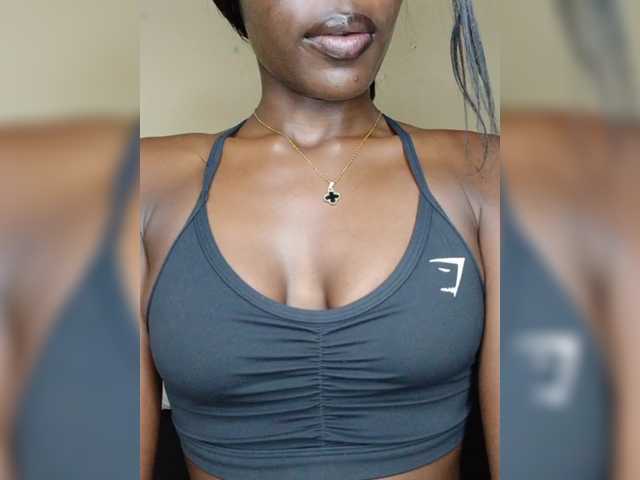 Jade008 live cam on BongaCams