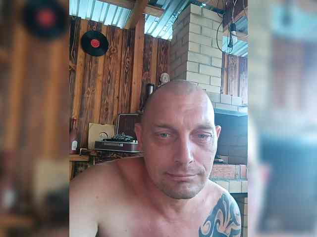 Roman-2211 Sex Cam Show