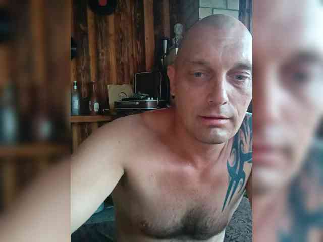 Roman-2211 Sex Cam Show