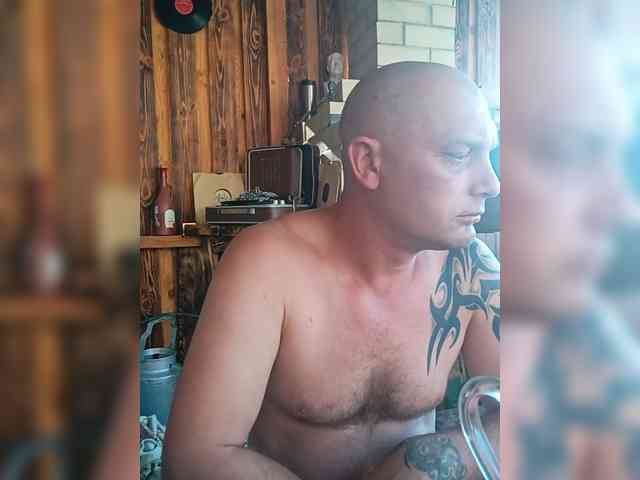 Roman-2211 Sex Cam Show