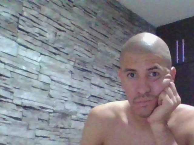 Sexylatin64