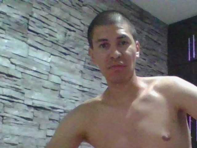 Sexylatin64