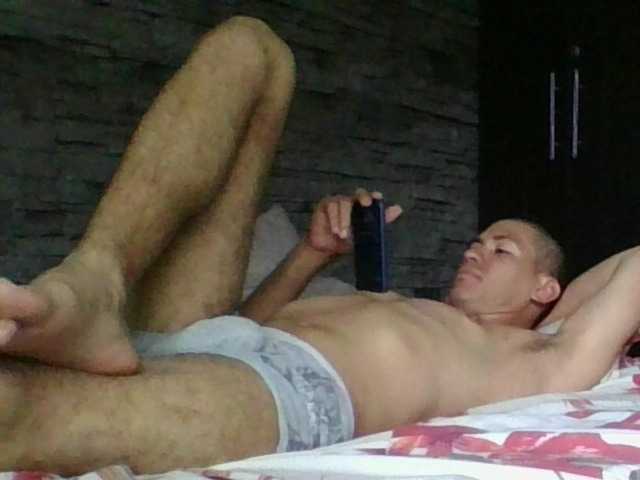 Sexylatin64
