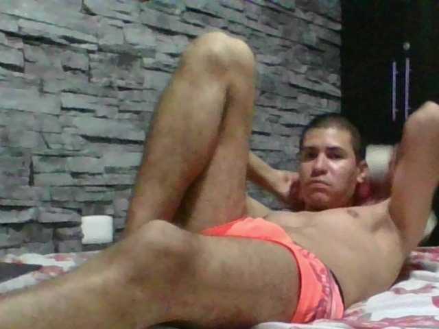 Sexylatin64