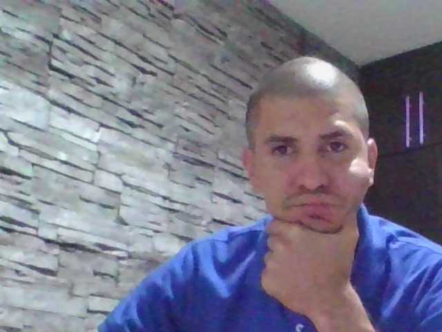 Sexylatin64