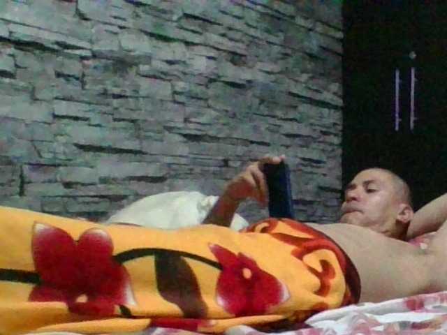 Sexylatin64