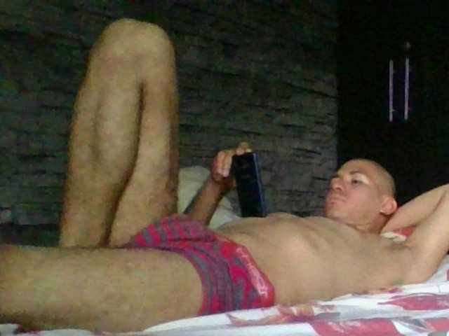 Sexylatin64