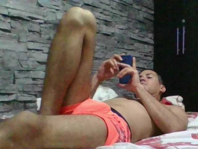Sexylatin64