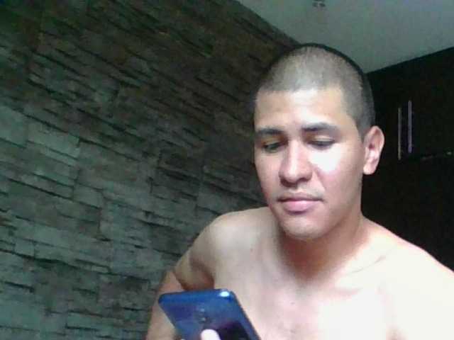 Sexylatin64