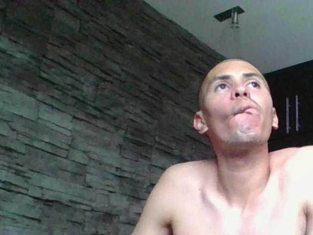 Sexylatin64