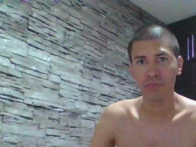 Sexylatin64