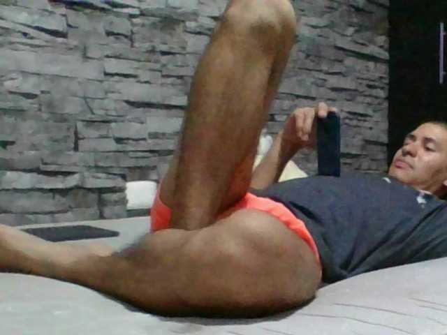 Sexylatin64