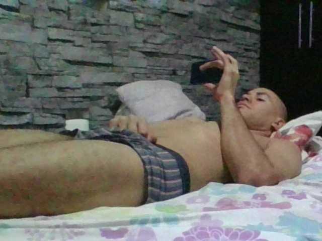 Sexylatin64