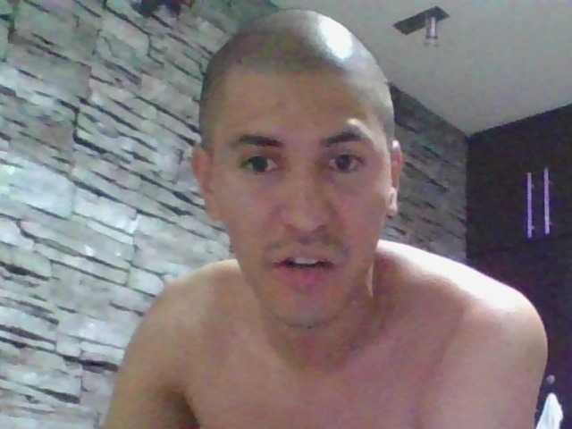 Sexylatin64