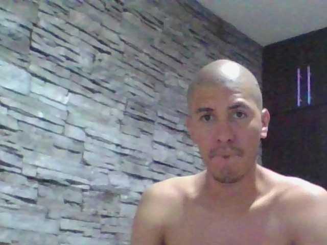 Sexylatin64