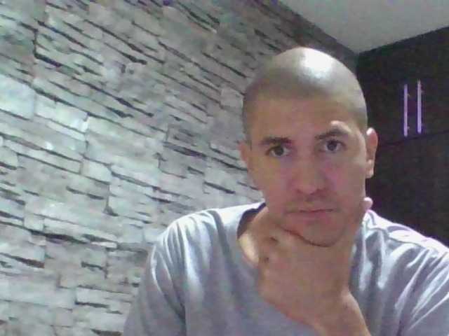 Sexylatin64