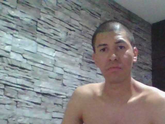 Sexylatin64
