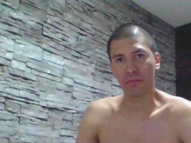 Sexylatin64