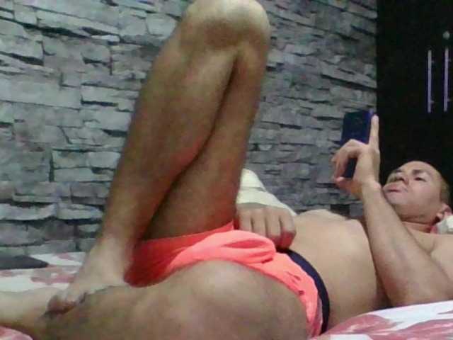 Sexylatin64