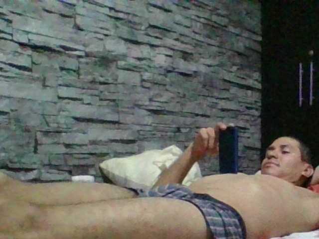 Sexylatin64