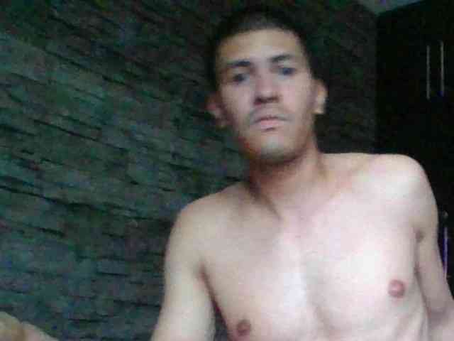 Sexylatin64