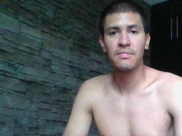 Sexylatin64