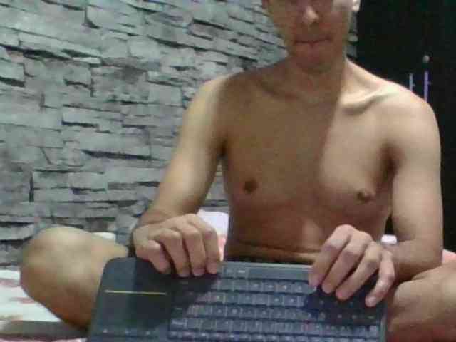 Sexylatin64