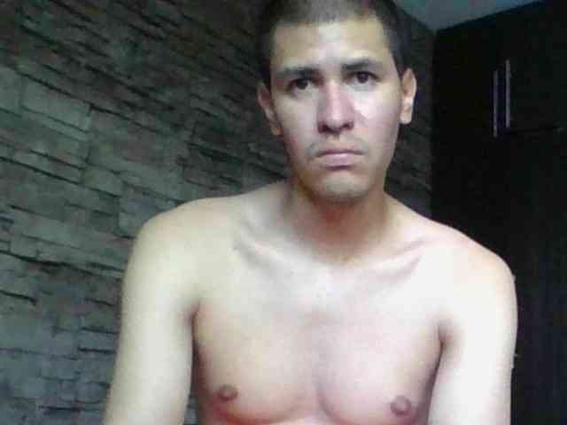 Sexylatin64