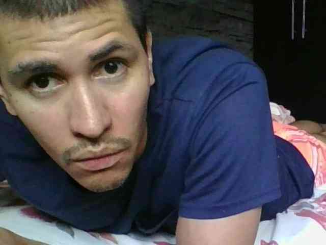 Sexylatin64