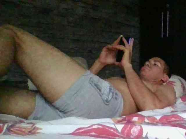 Sexylatin64