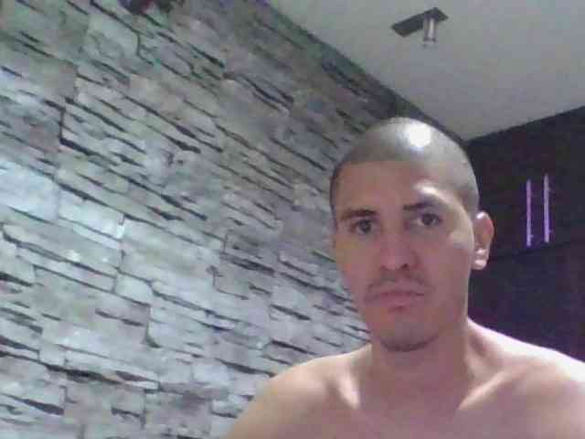 Sexylatin64