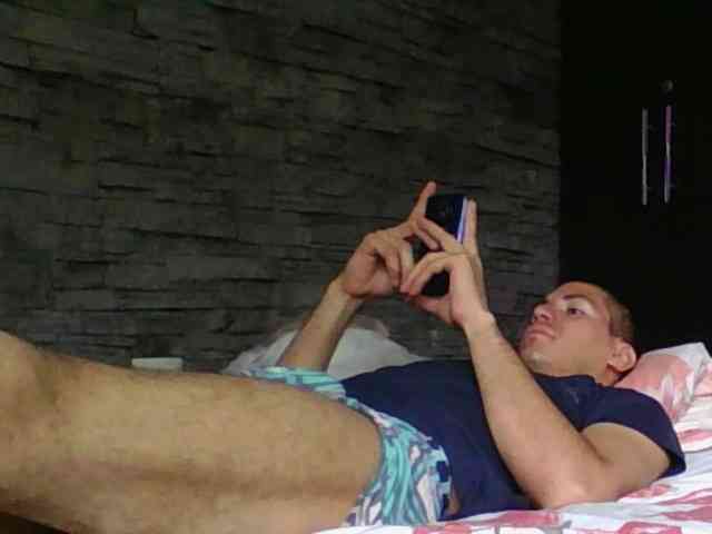 Sexylatin64