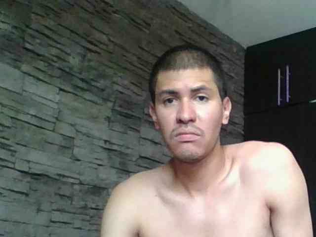 Sexylatin64