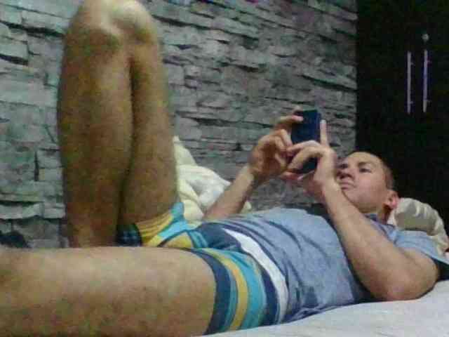Sexylatin64