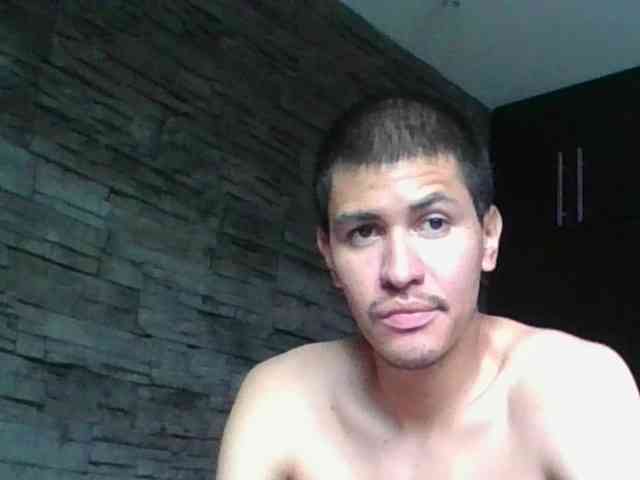 Sexylatin64