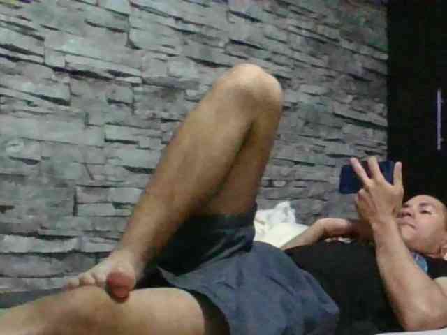 Sexylatin64