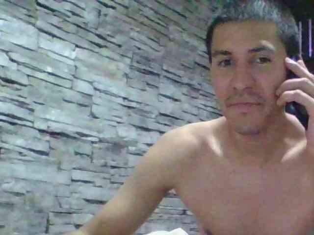 Sexylatin64