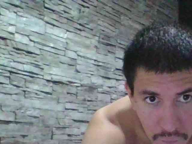 Sexylatin64