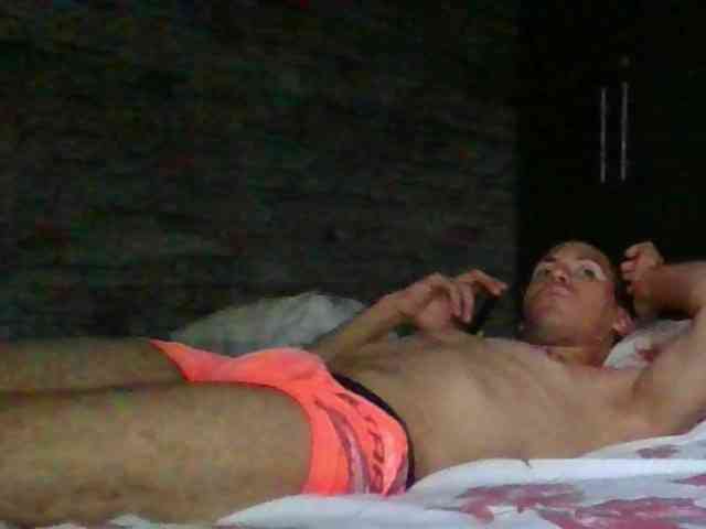 Sexylatin64
